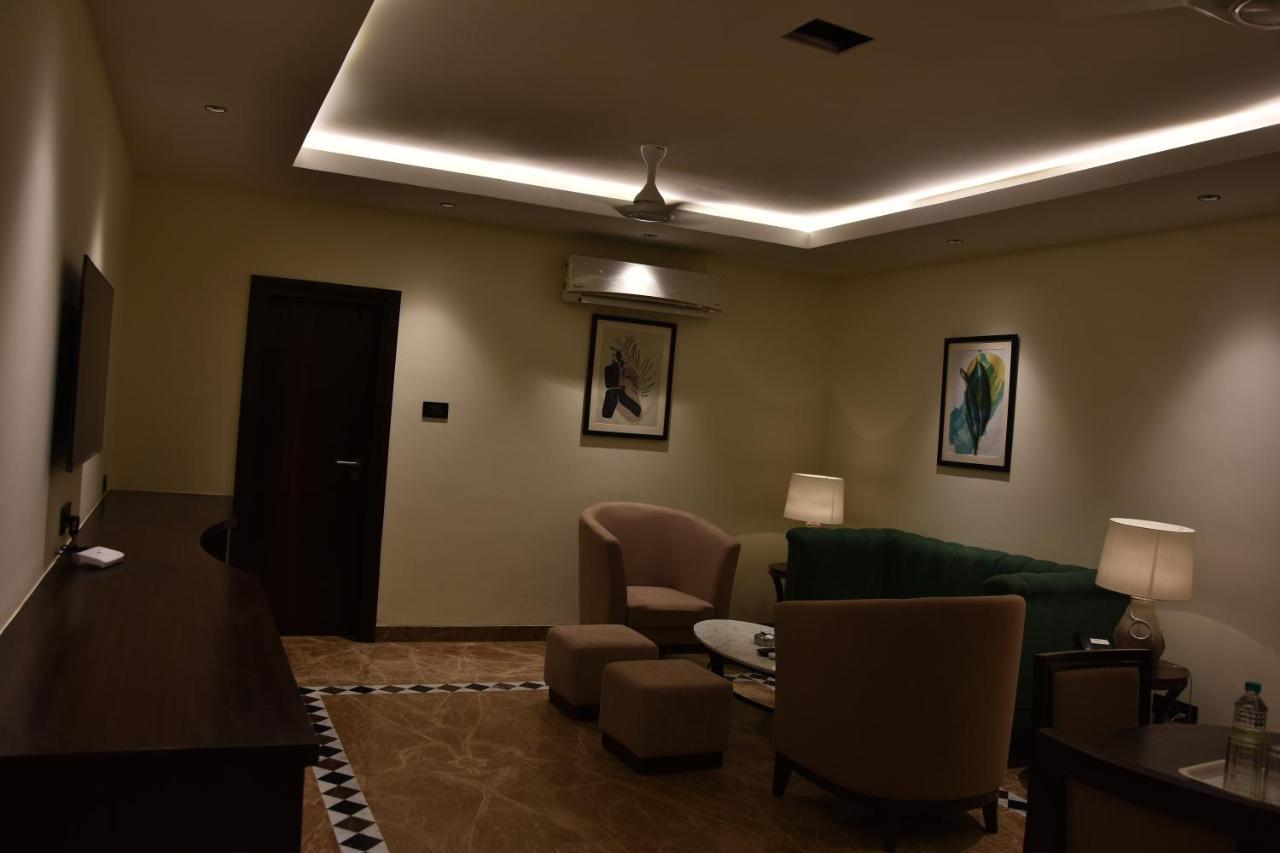 Poppys Vista Hotel Thirumurugan Poondi Eksteriør bilde