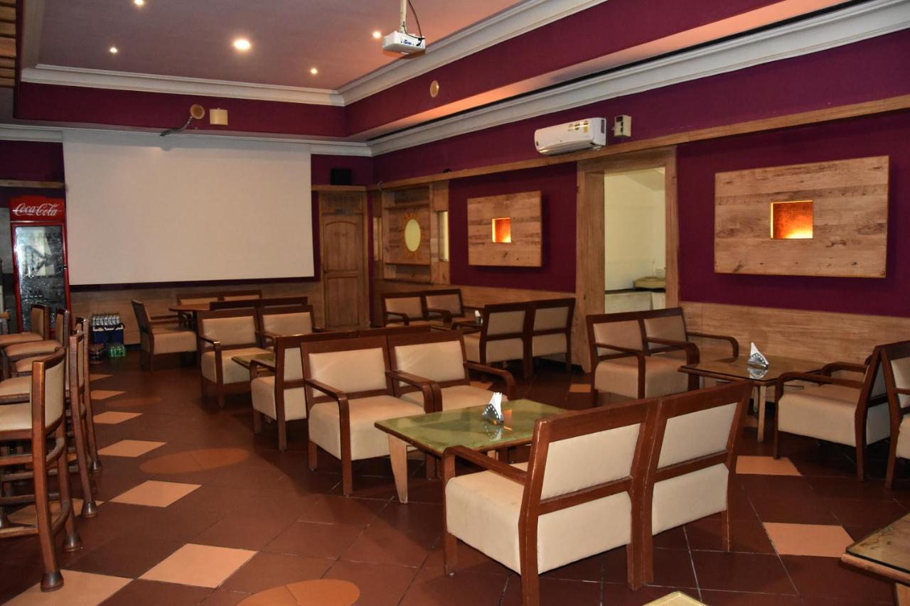 Poppys Vista Hotel Thirumurugan Poondi Eksteriør bilde